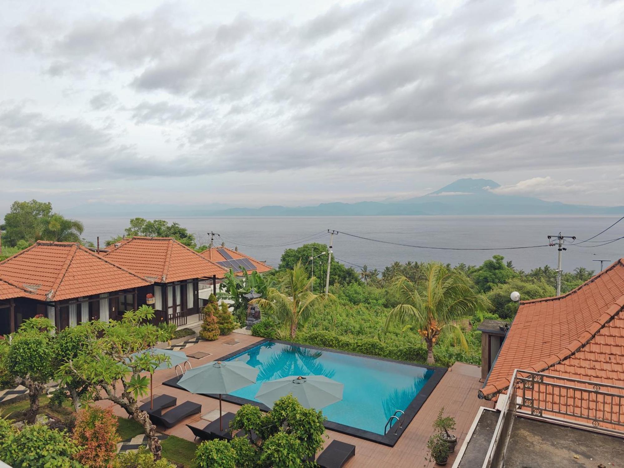 Nusa Sedayu Hotel By Ocean View Batununggul ภายนอก รูปภาพ