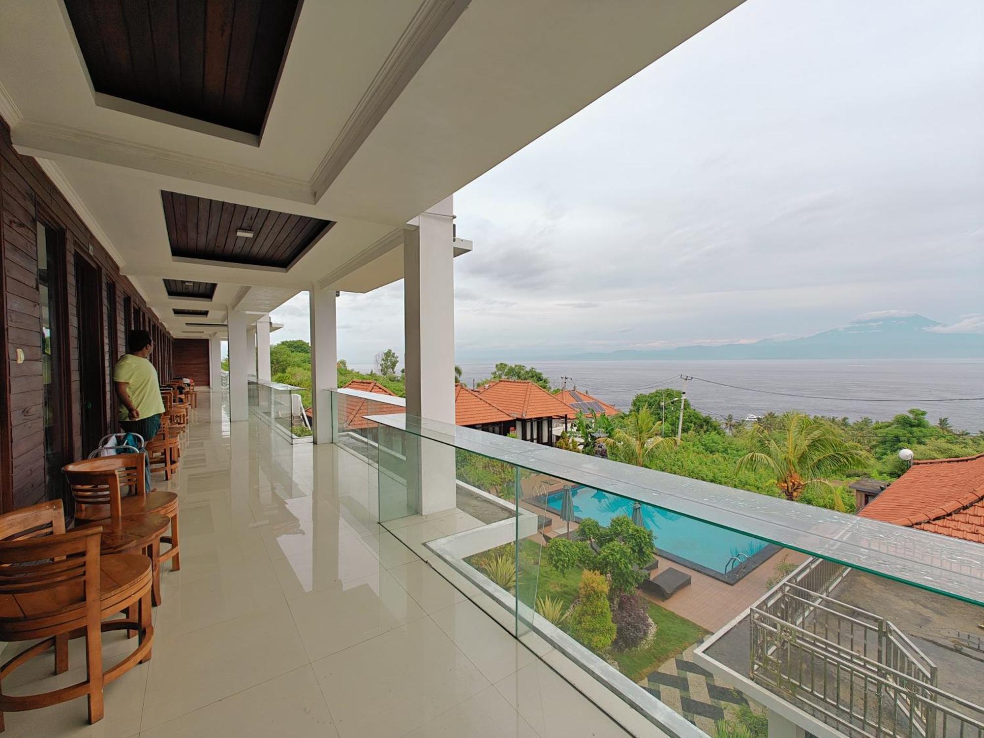 Nusa Sedayu Hotel By Ocean View Batununggul ภายนอก รูปภาพ