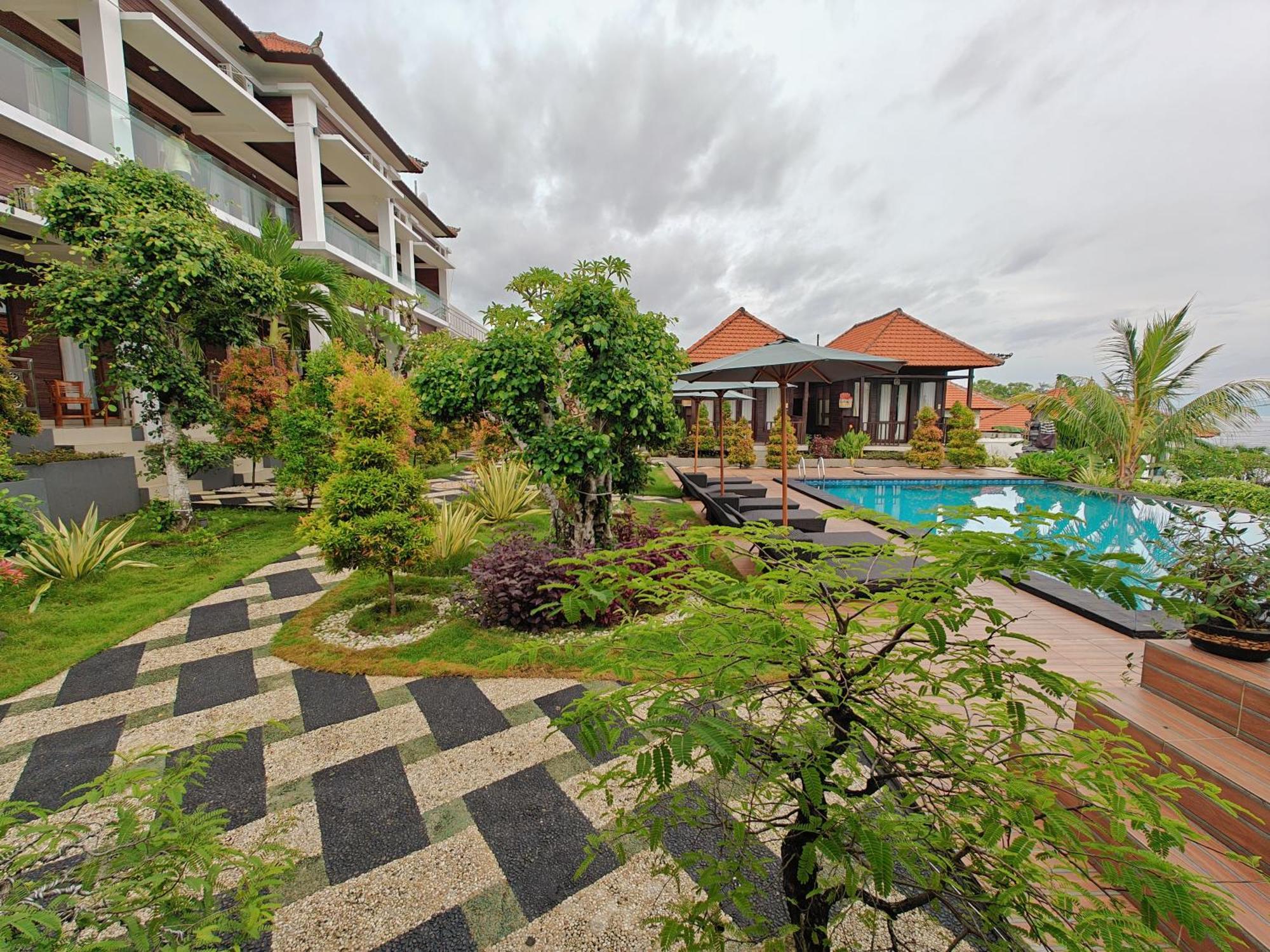 Nusa Sedayu Hotel By Ocean View Batununggul ภายนอก รูปภาพ